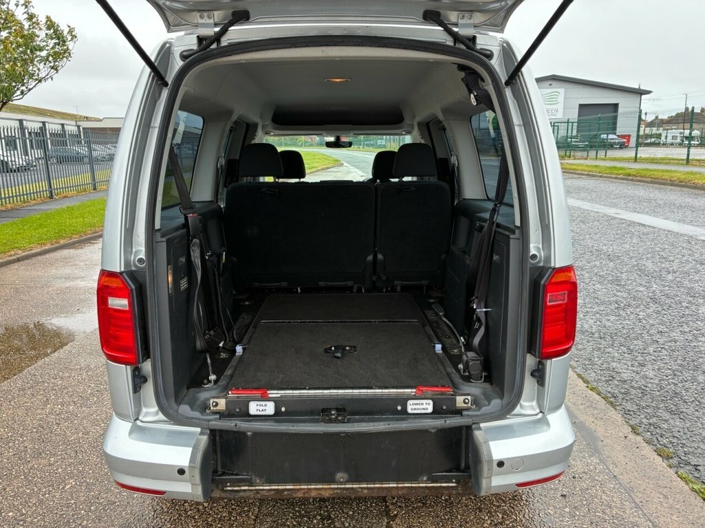 Volkswagen Caddy Maxi Maxi White #14