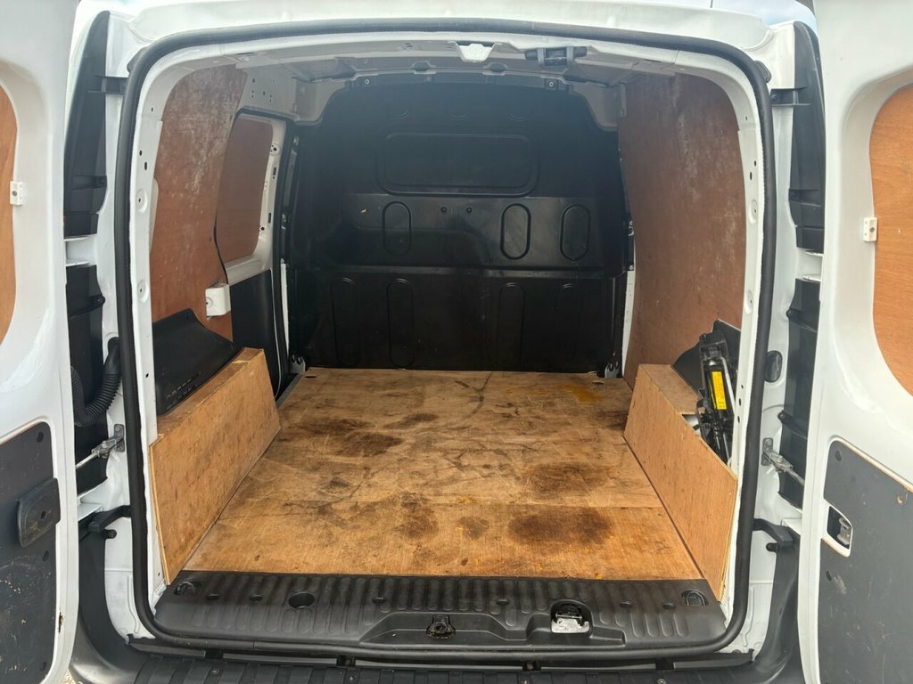 Renault Kangoo E-tech Ml20 33Kwh Business L2 White #16