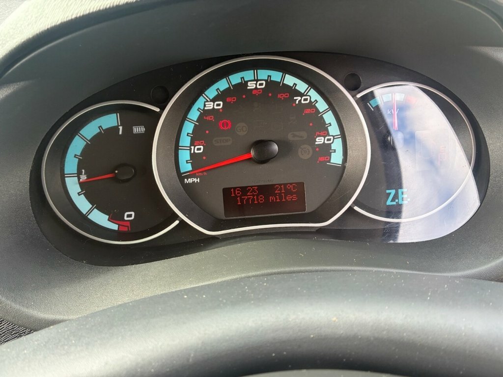 Renault Kangoo E-tech Ml20 33Kwh Business L2 White #18