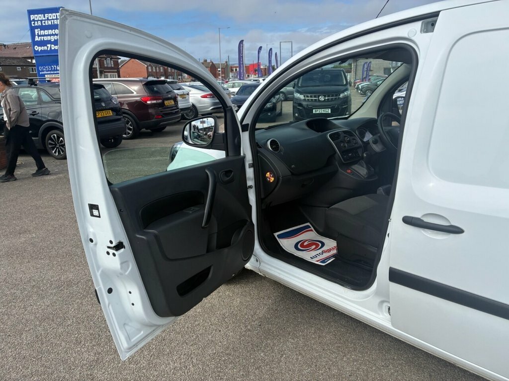 Renault Kangoo E-tech Ml20 33Kwh Business L2 White #12