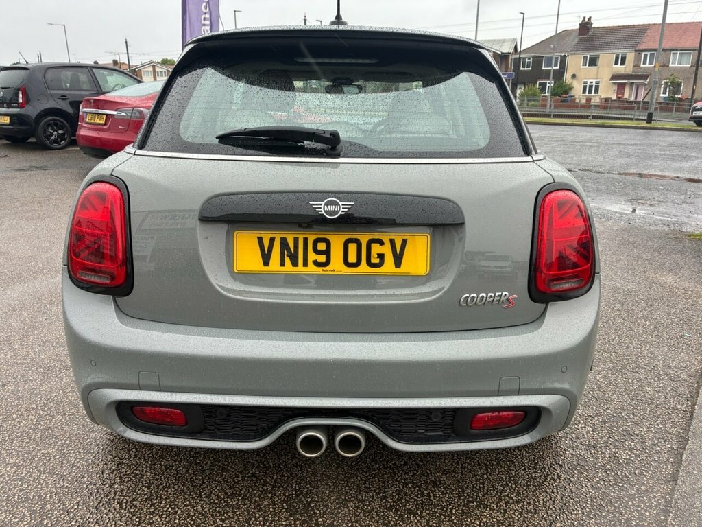 Mini Hatch  Silver #12