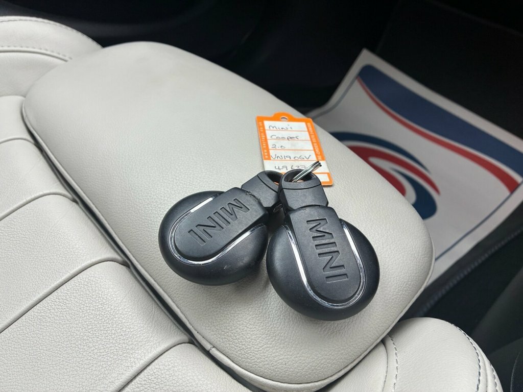 Mini Hatch  Silver #29