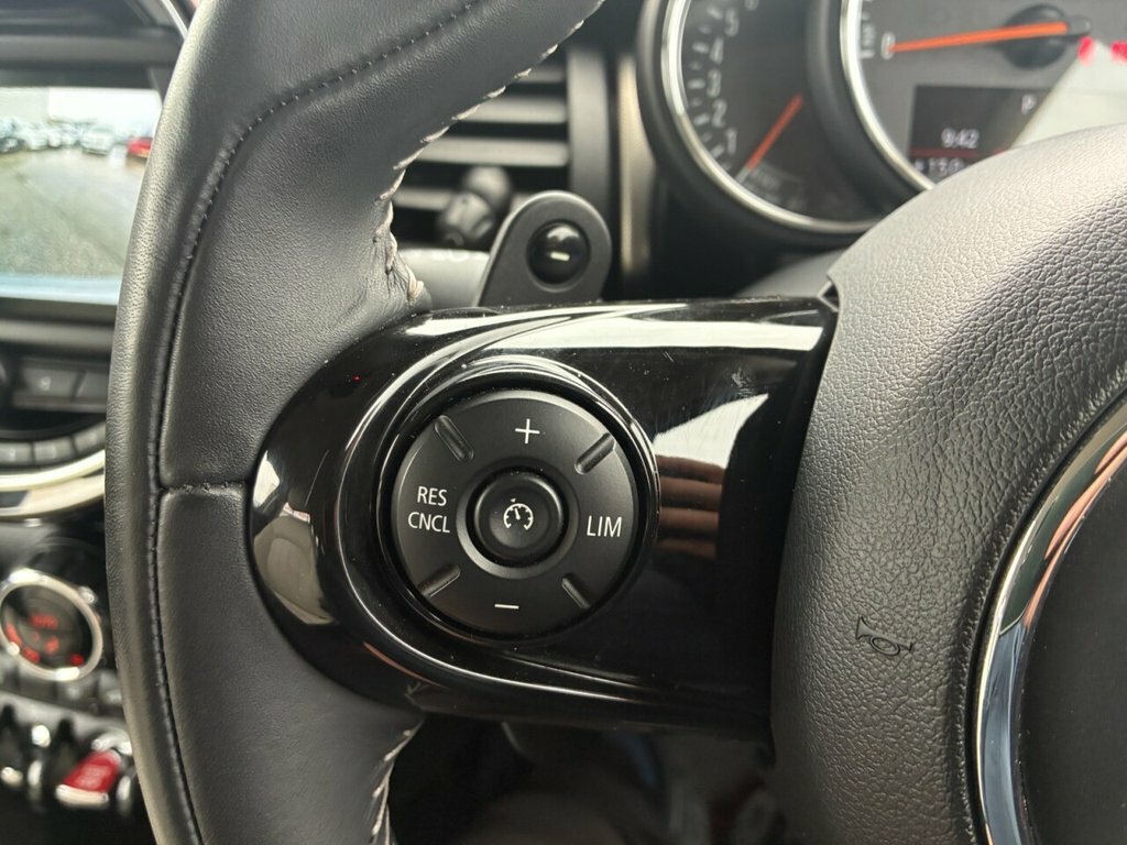 Mini Hatch  Silver #23