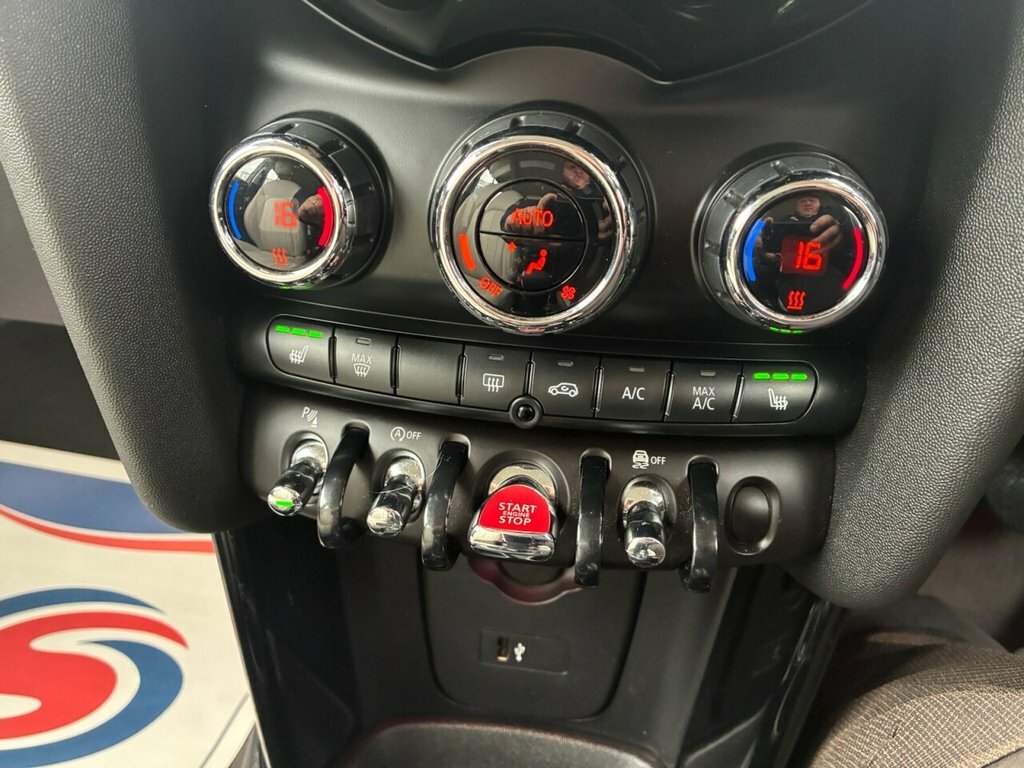 Mini Hatch  Silver #28