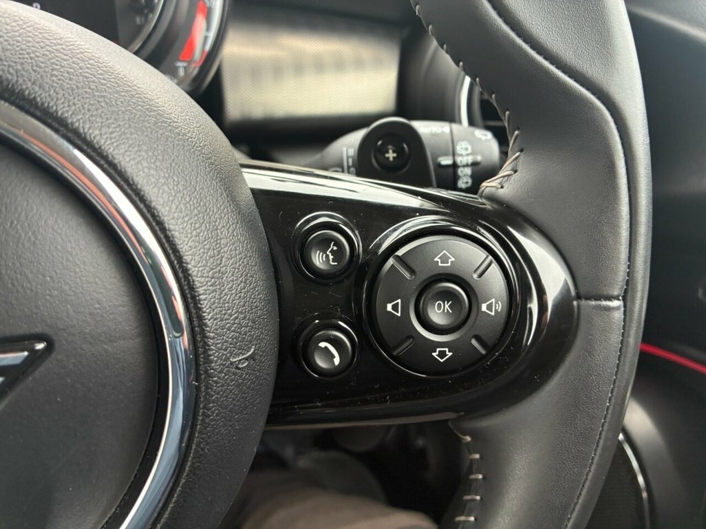 Mini Hatch  Silver #24