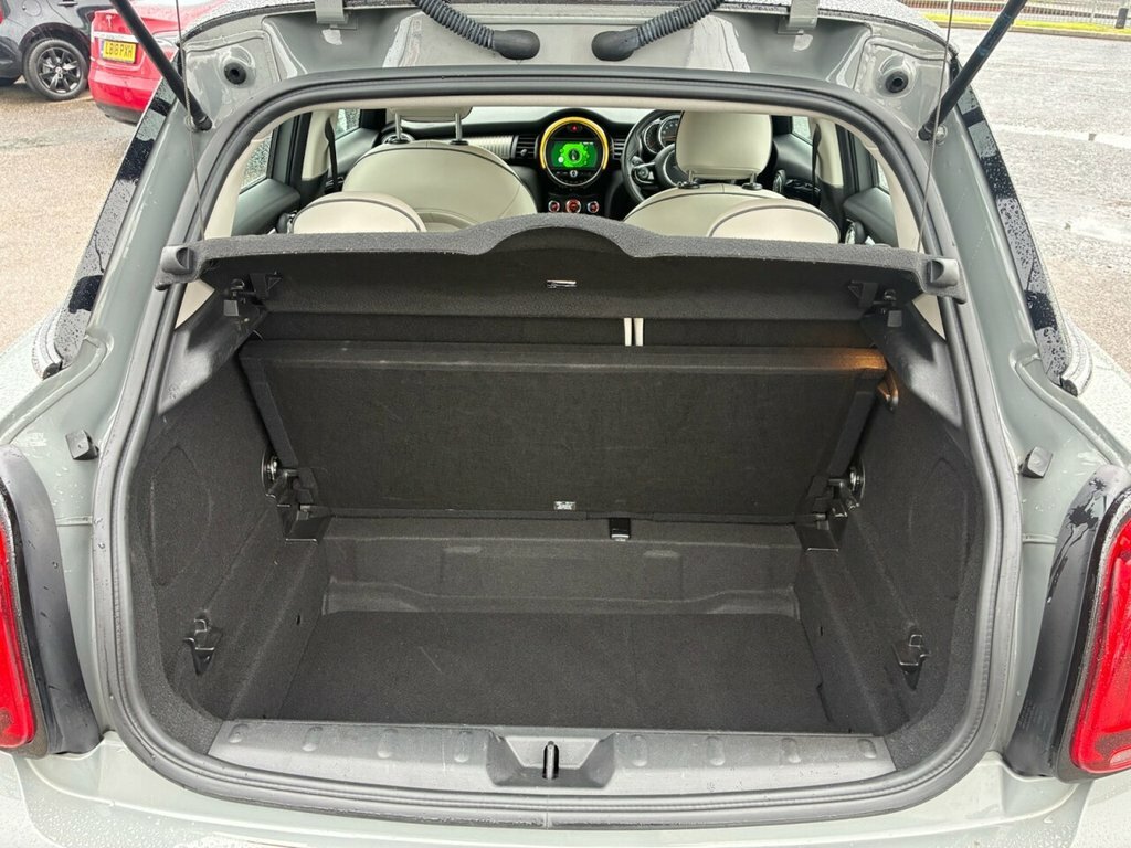 Mini Hatch  Silver #10