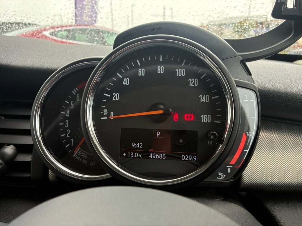 Mini Hatch  Silver #21