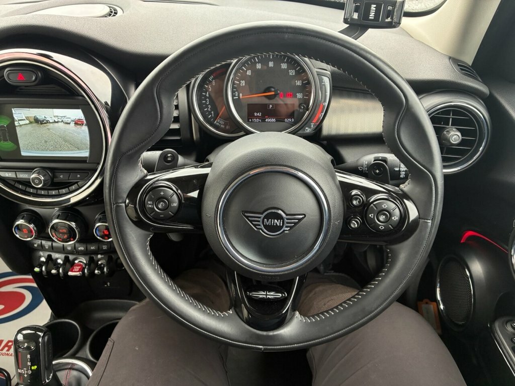 Mini Hatch  Silver #22