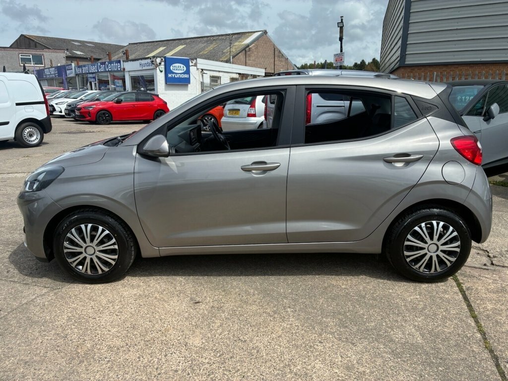 Hyundai I10 1L Se Connect Brown #3