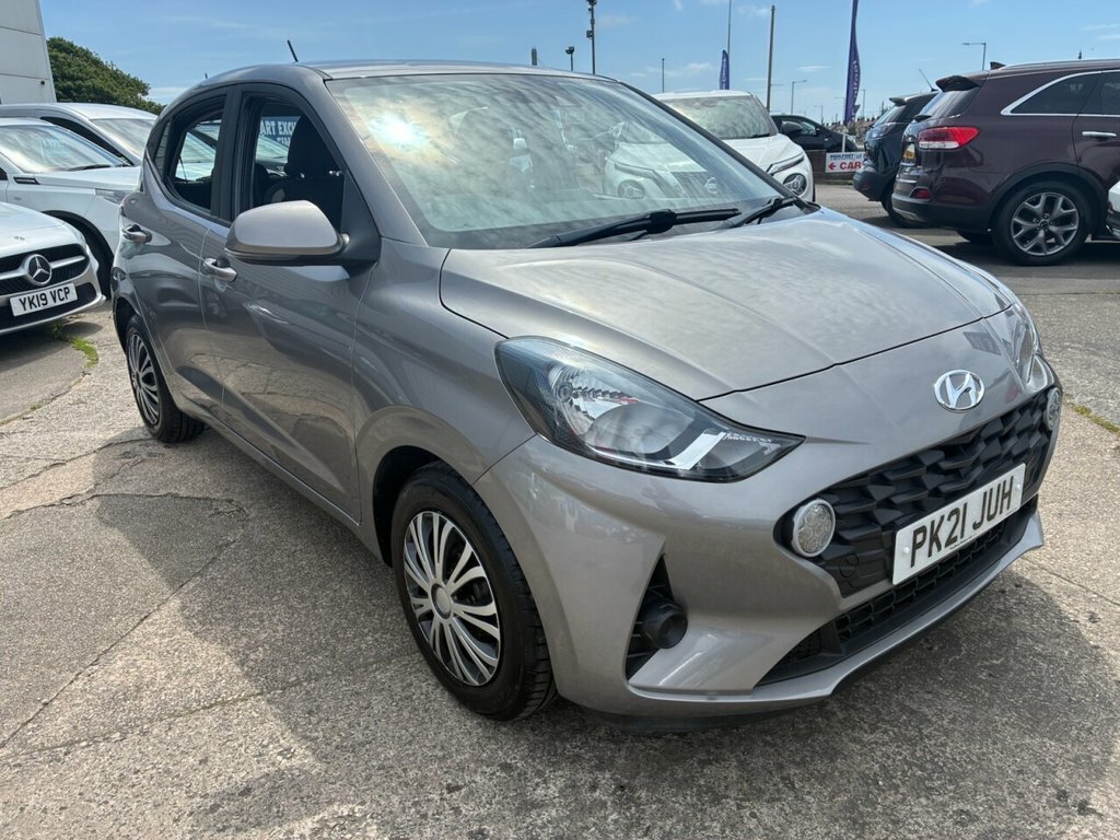 Hyundai I10 1L Se Connect Brown