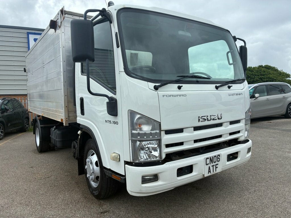 Isuzu Nkr 77 Turbo Di White #1
