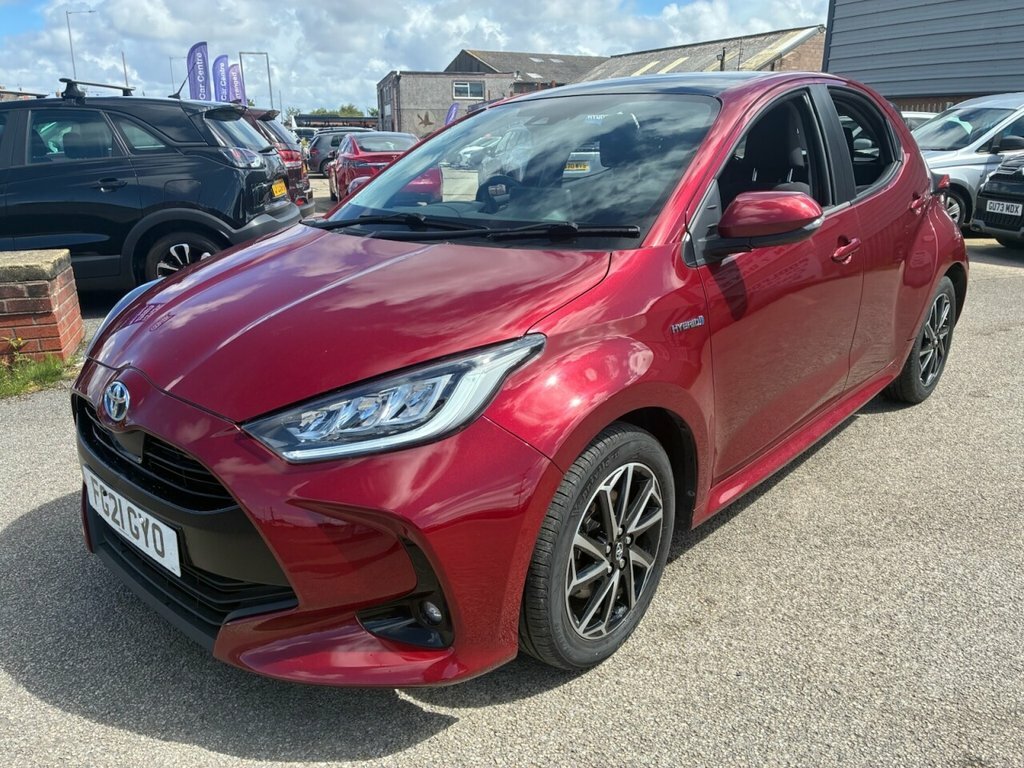 Toyota Yaris 1.5L Design Red
