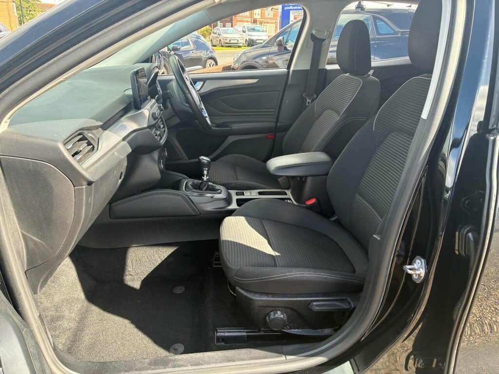 Ford Focus 1.5L Titanium Black #5