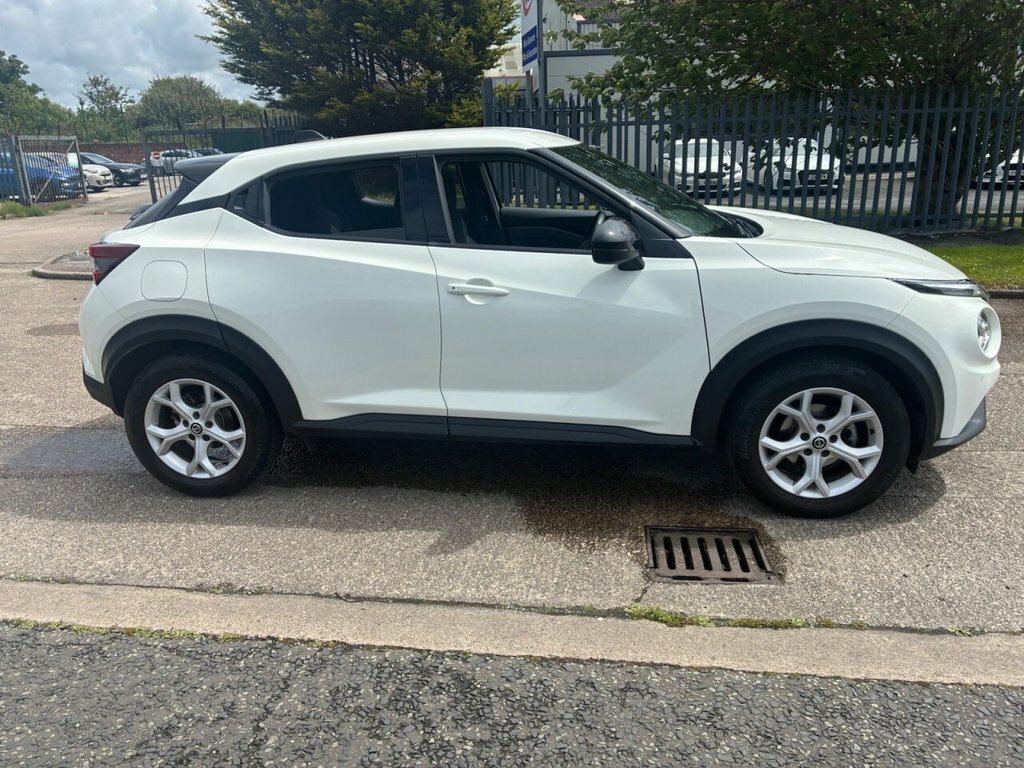 Nissan Juke 1L N-connecta LR71MPF White #5