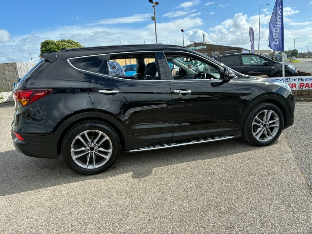 Hyundai Santa Fe 2.2L Premium Se Black #4