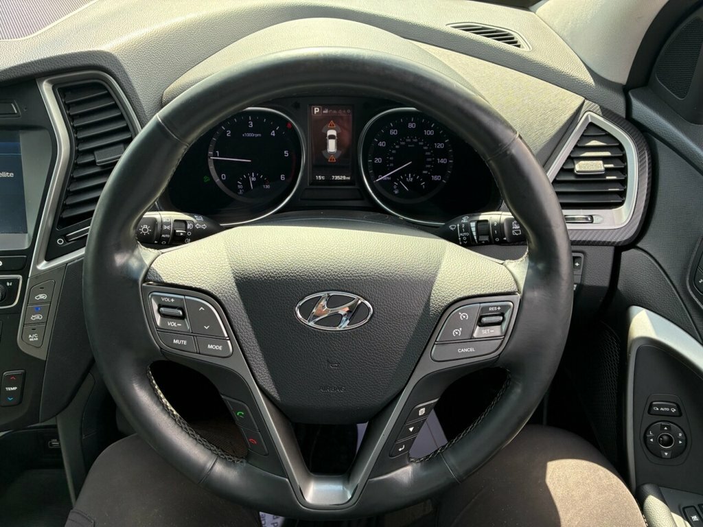Hyundai Santa Fe Endurance Edition Blue White #25