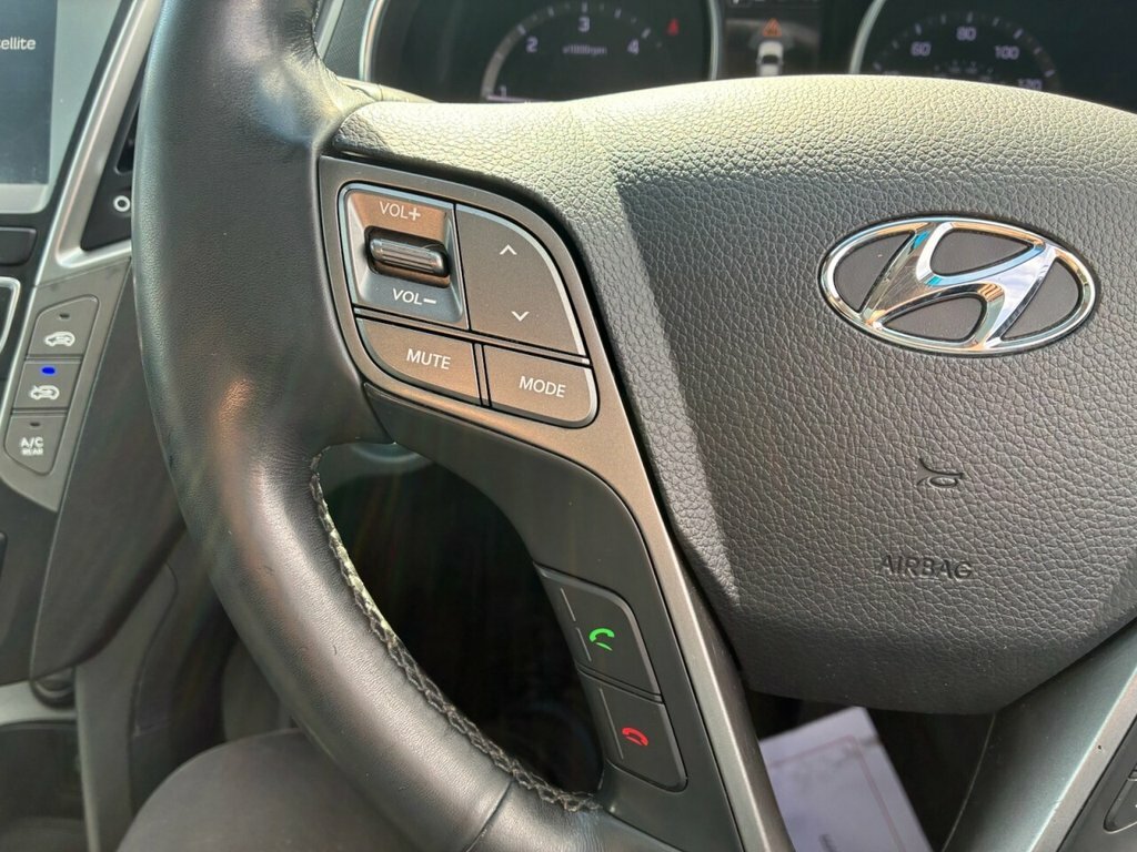 Hyundai Santa Fe Endurance Edition Blue White #26