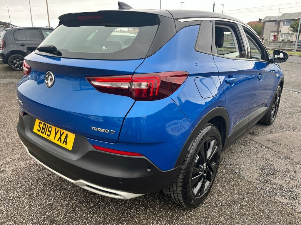 Vauxhall Grandland X 1.5L Sport Nav Blue #3