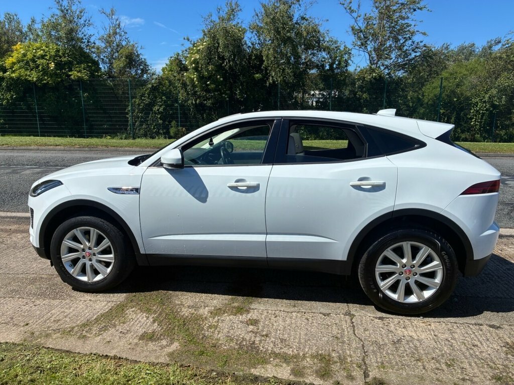 Jaguar E-Pace 2L S White #3