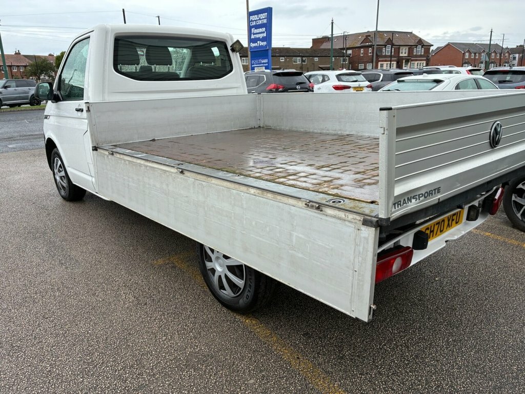 Volkswagen Transporter 2L Null White #3