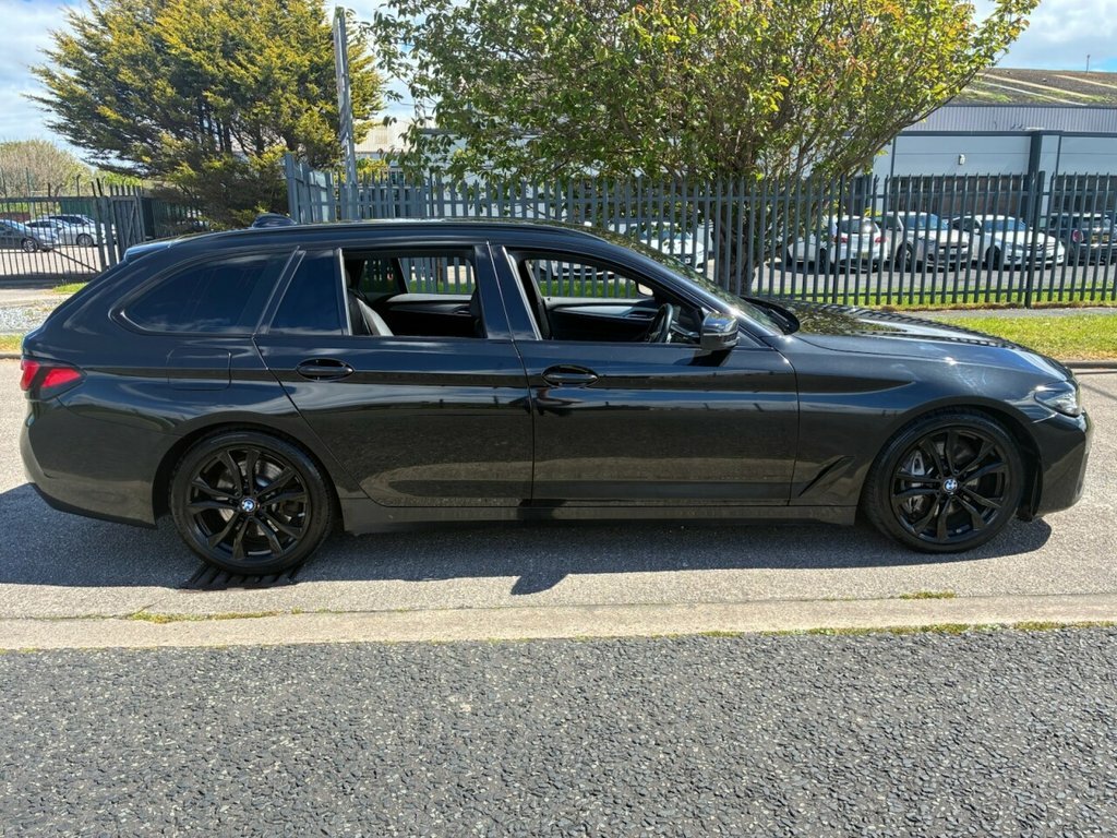 BMW 5 Series 3L Se Black #4