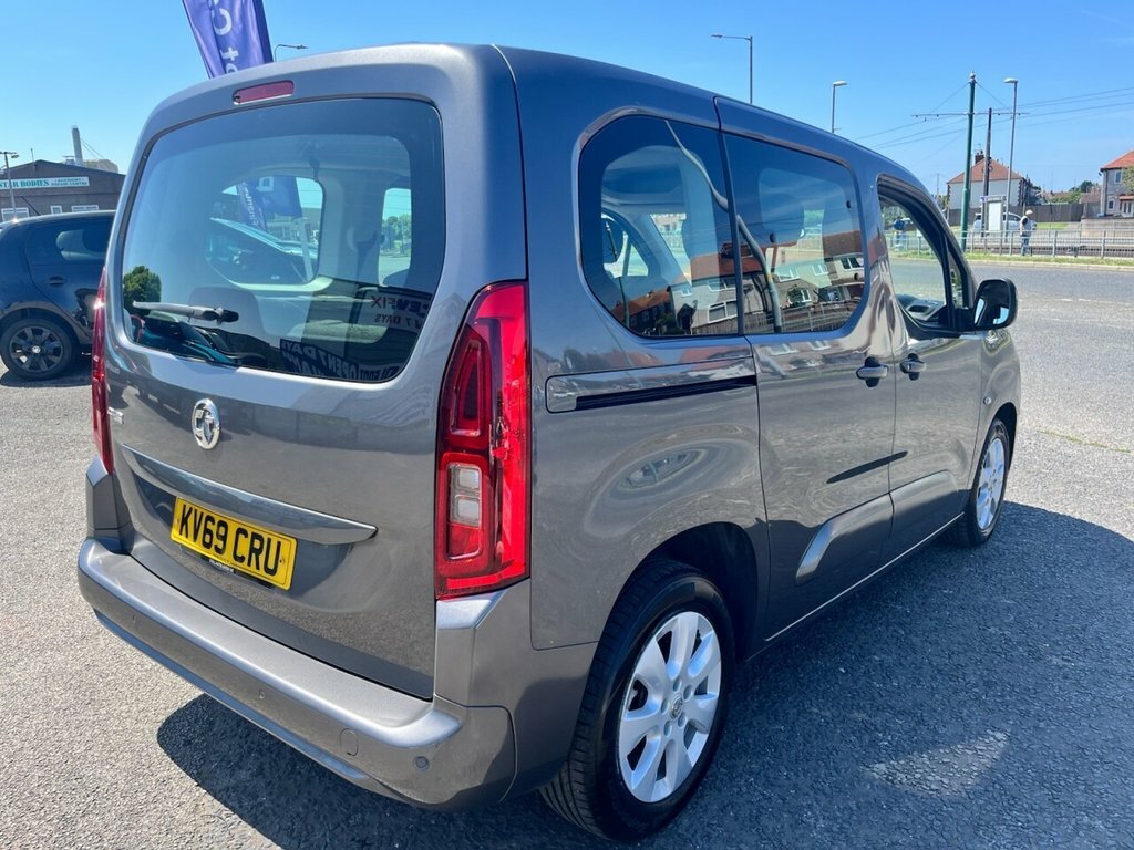 Vauxhall Combo Life 1.2L Energy Grey #2
