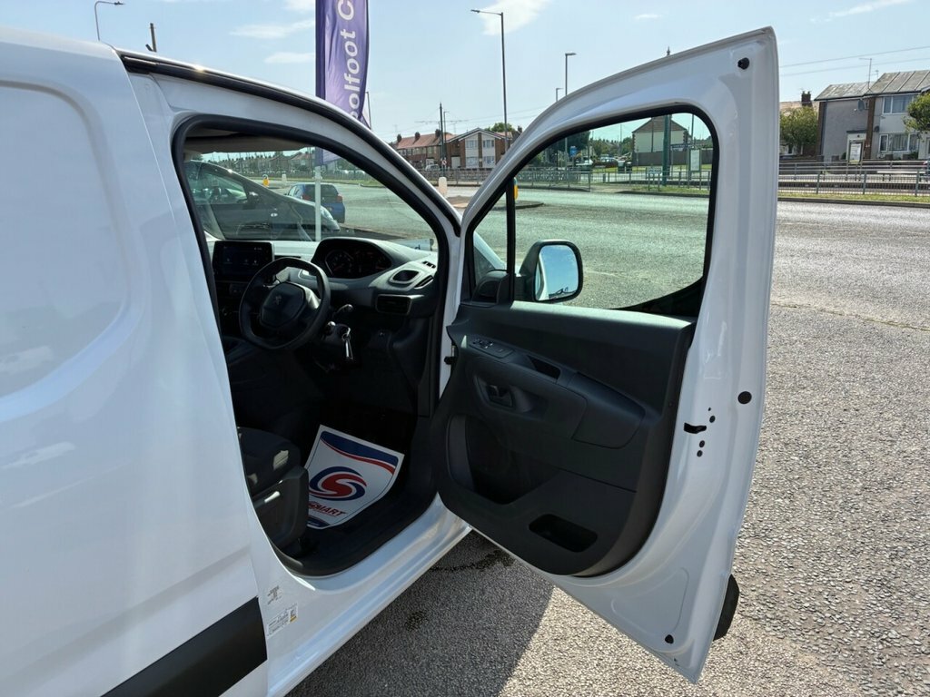 Peugeot Partner Swb L1h1 Low White #18