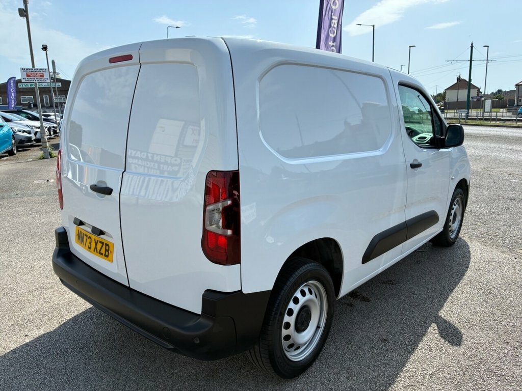 Peugeot Partner 1.5L Professional Premium White #4