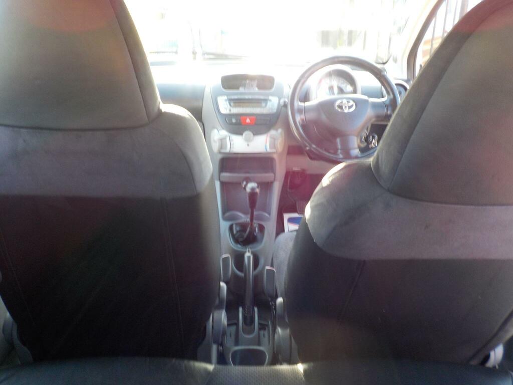 Toyota Aygo 1.0 Vvt-i Platinum Silver #21