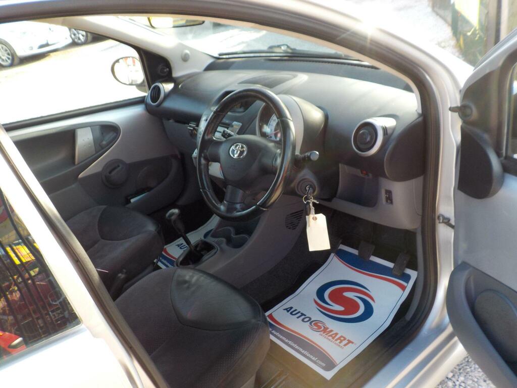 Toyota Aygo 1.0 Vvt-i Platinum Silver #10