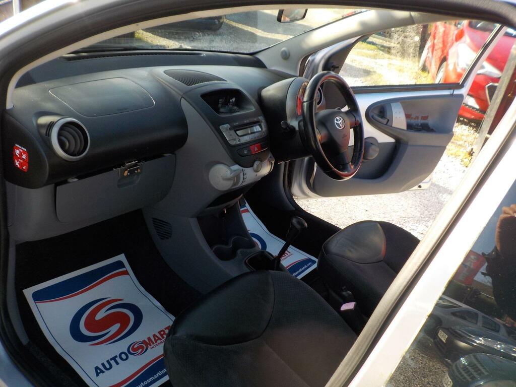 Toyota Aygo 1.0 Vvt-i Platinum Silver #11
