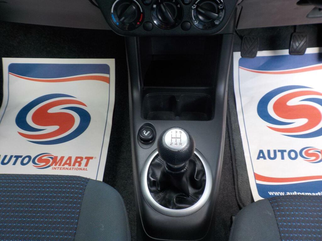 Suzuki Swift 1.3 Gl 91 Bhp Grey #17