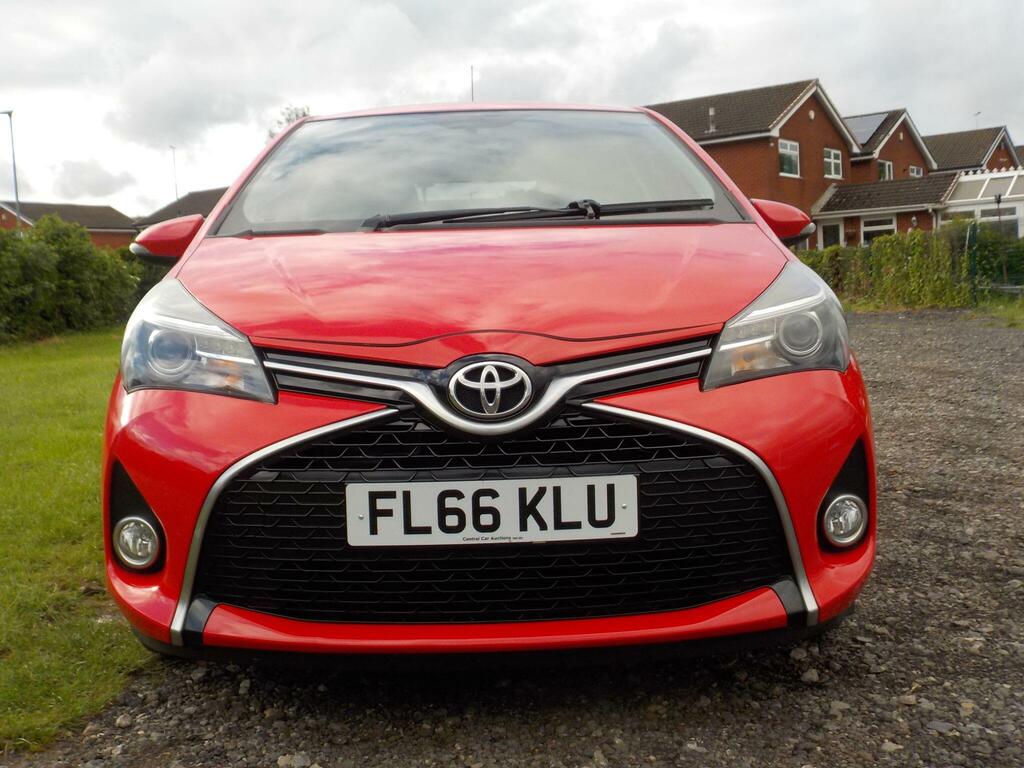 Toyota Yaris Vvt-i Icon Black #8