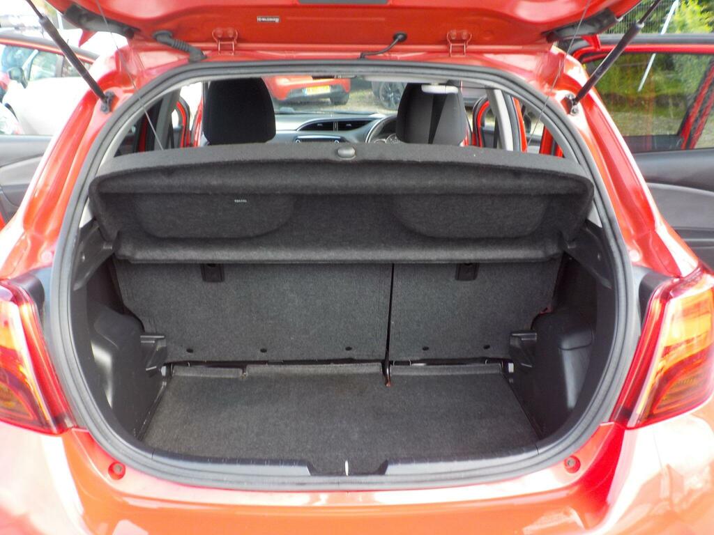 Toyota Yaris Vvt-i Icon Black #21