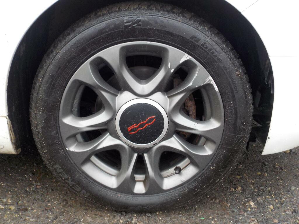 Fiat 500 Hatchback Red #9