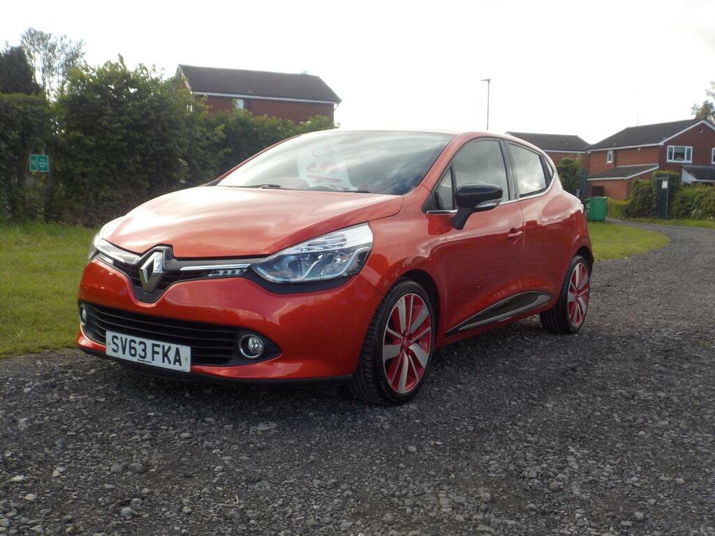 Renault Clio 1.5 Dci Dynamique S Medianav Euro 5 S S Red