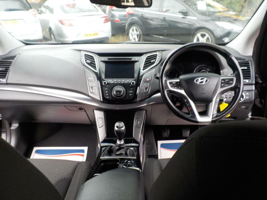 Hyundai I40 Crdi Active Blue Drive White #11
