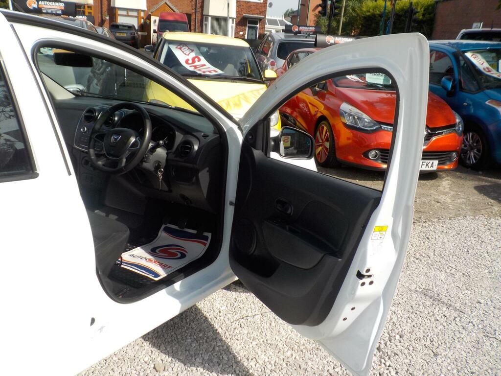 Dacia Sandero  White #18