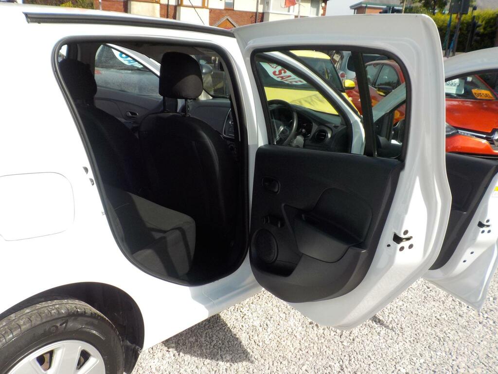 Dacia Sandero  White #22