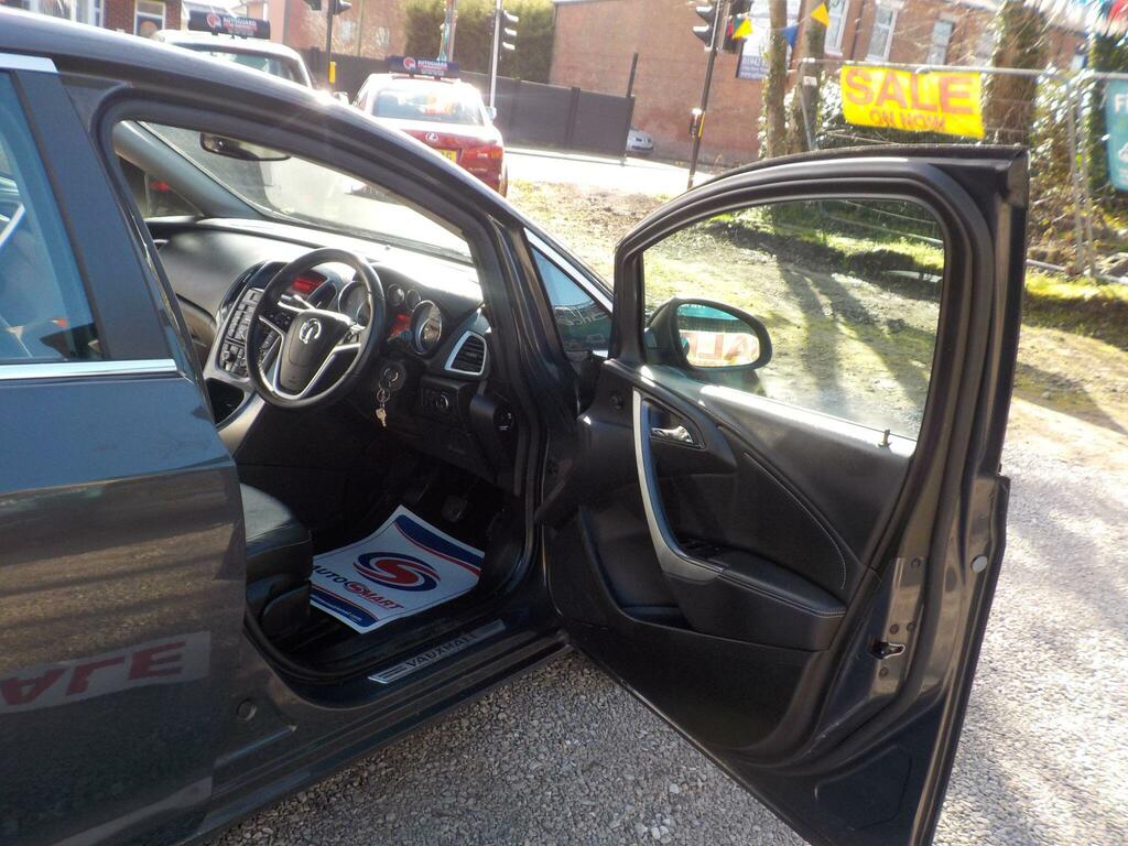 Vauxhall Astra 1.6T 16V Sri Euro 5 Red #17