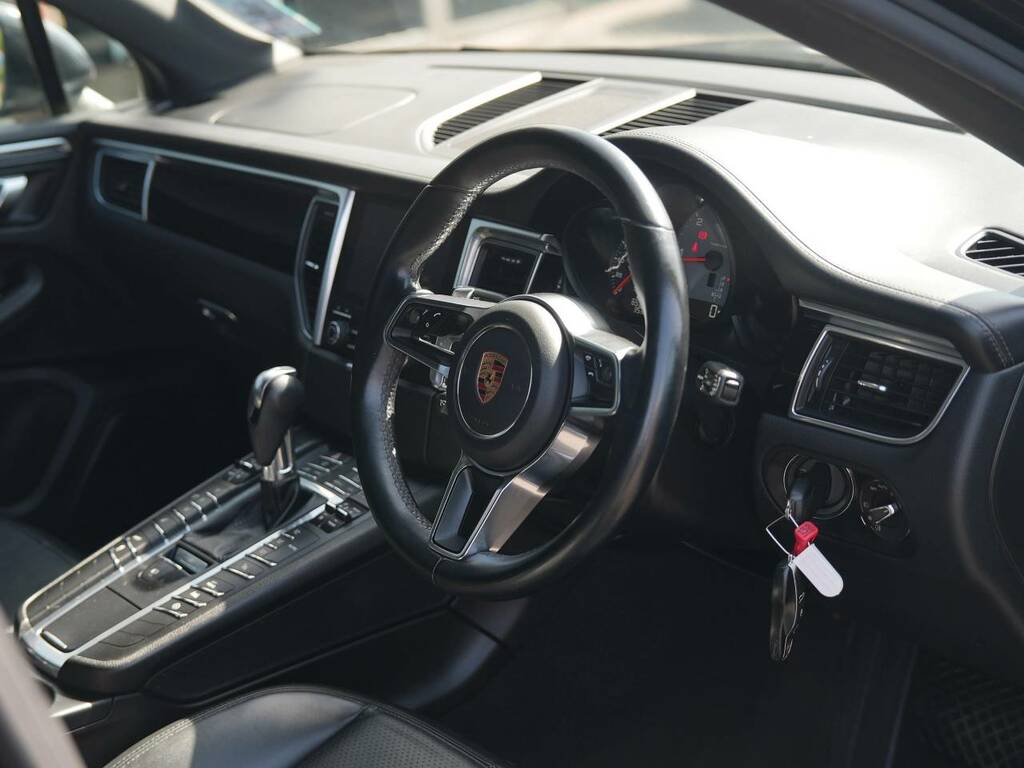 Porsche Macan S Diesel Grey #4