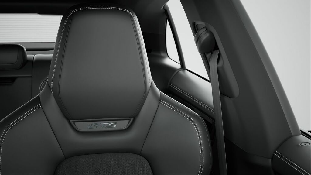 Porsche Macan Gts Electric Black #6