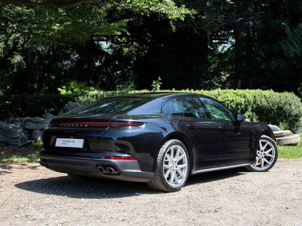 Porsche Panamera Panamera Black #6