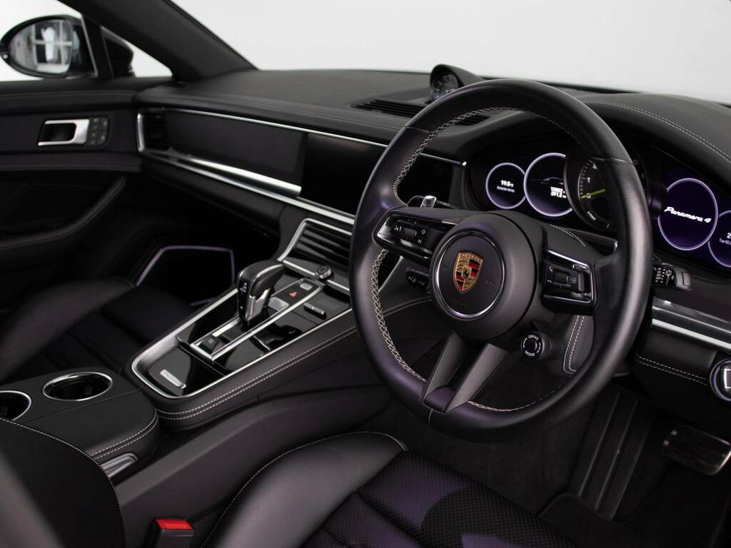 Porsche Panamera 4 E-hybrid Sport Turismo Platinum Edition My23 Silver #4