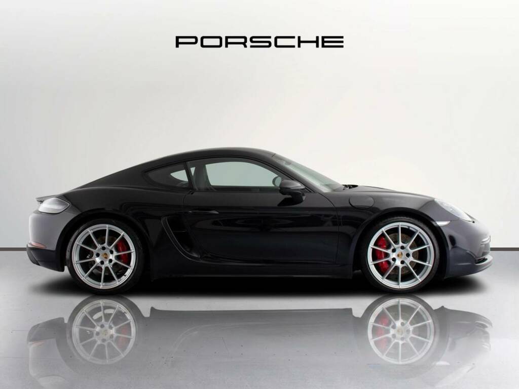 Porsche 718 Cayman Gts 4.0 My23 Black #2