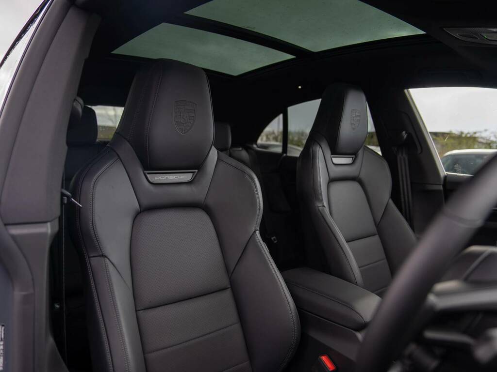 Porsche Macan 4S Electric Grey #5