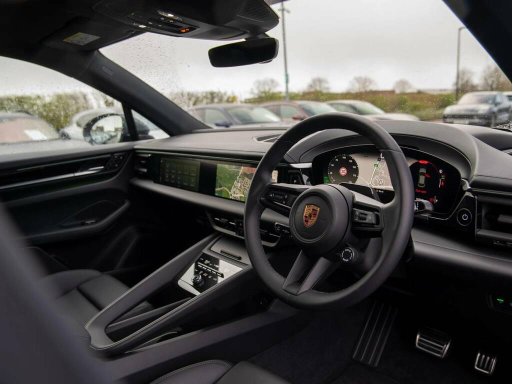 Porsche Macan 4S Electric Grey #4