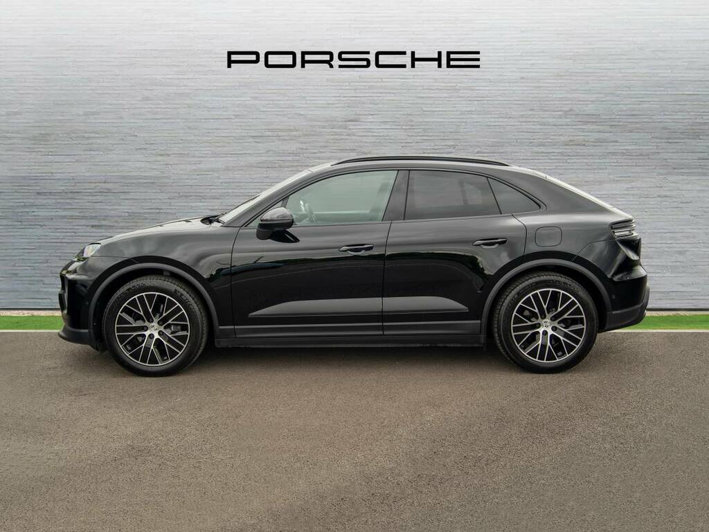 Porsche Macan Electric Black #2