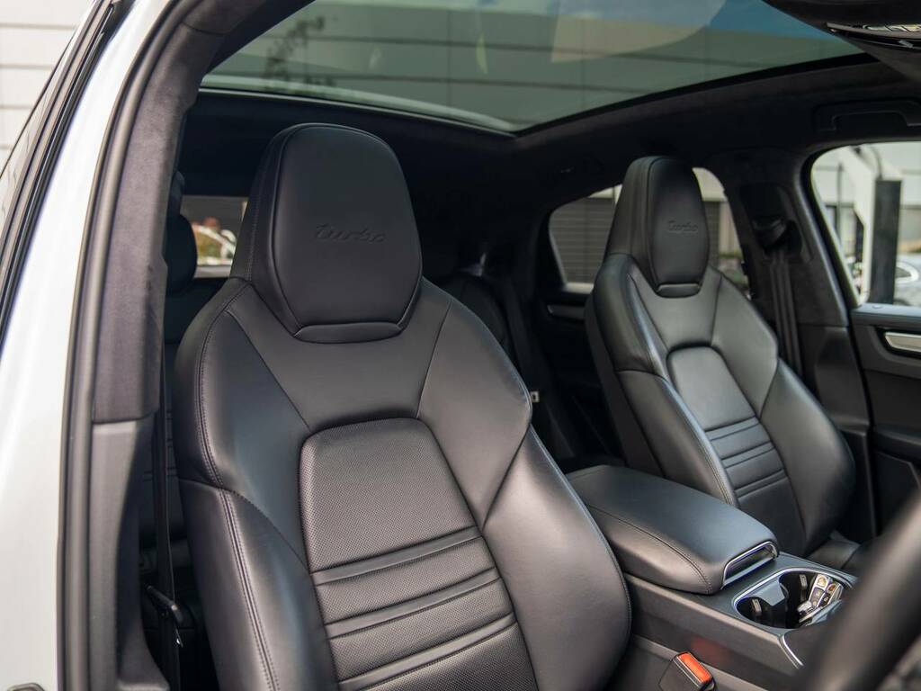 Porsche Cayenne Turbo Coupe White #5