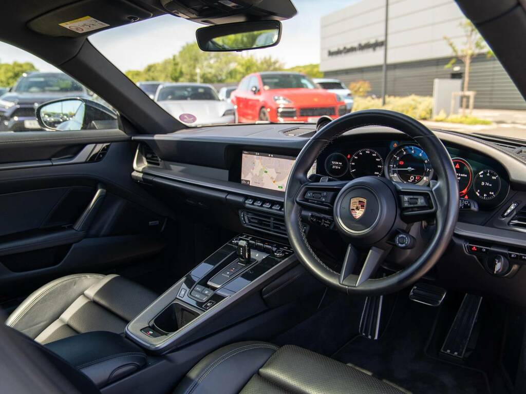 Porsche 911 Carrera 4S Black #4